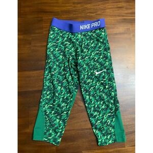 Nike Pro girls‎ green patterned capri length leggings youth medium